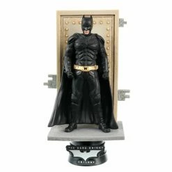 Batman Figure - The Dark Knight Trilogy - DC Comics D-Stage PVC Diorama
