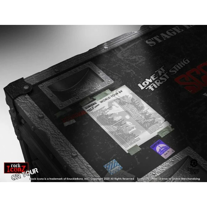 Decoration Scorpions - Rock Iconz On Tour World Tour 1984 Road Case Statue + Stage Backdrop - KNUCKLEBONZ 8 Decoration Scorpions - Rock Iconz On Tour World Tour 1984 Road Case Statue + Stage Backdrop - KNUCKLEBONZ - Image 6